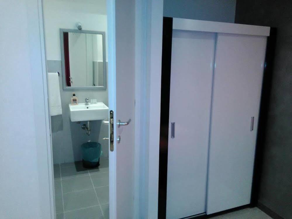 Enzo Luxury Rooms Rom Exterior foto